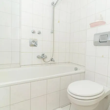 Klabautermann Mit Balkon & Strandnaehe האריסלי